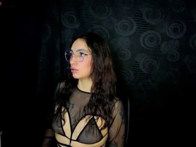 Offline Elizabeth911 on BongaCams