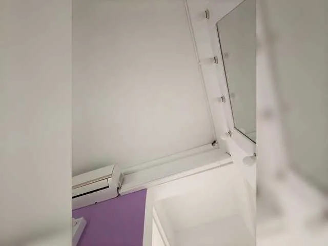 Offline ElizHarper on BongaCams