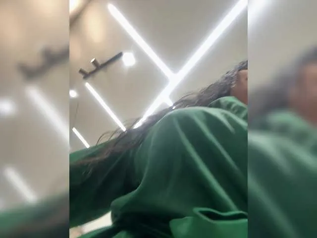 Offline EllaThorne on BongaCams