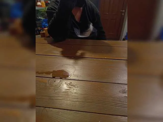 Offline eluk on BongaCams