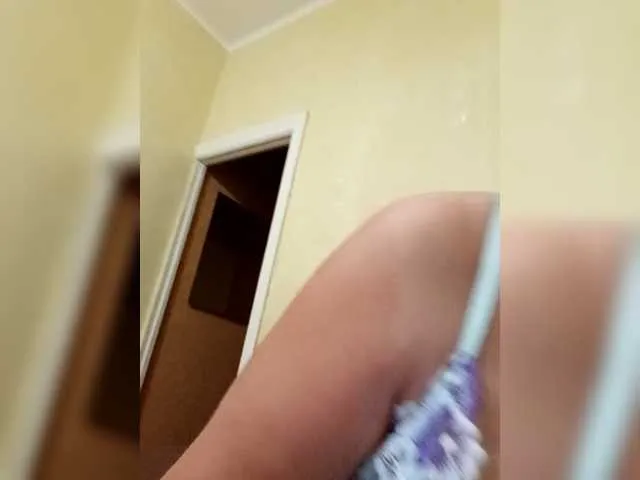 Offline ElzaJewel on BongaCams