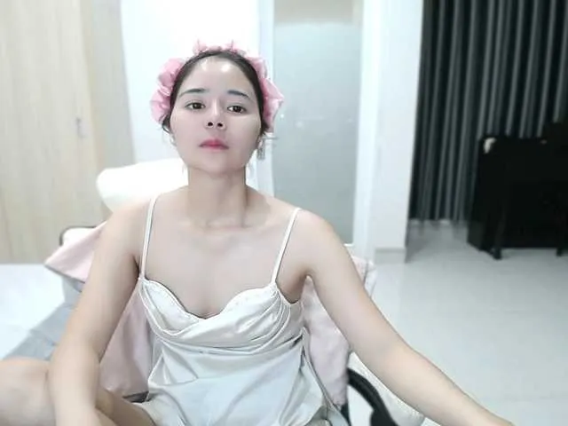 Offline Emily2k1 on BongaCams