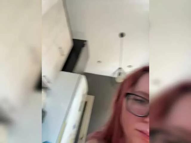 emma4you from BongaCams