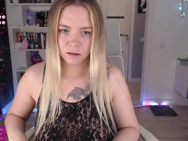 Offline EmmaBryan on BongaCams