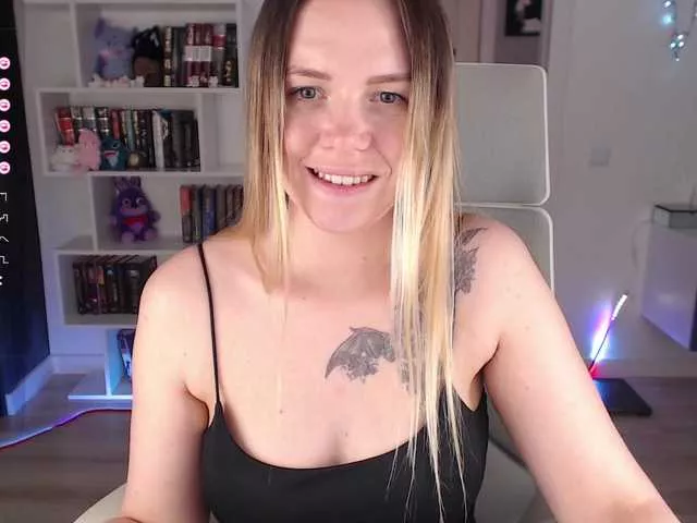 Offline EmmaBryan on BongaCams