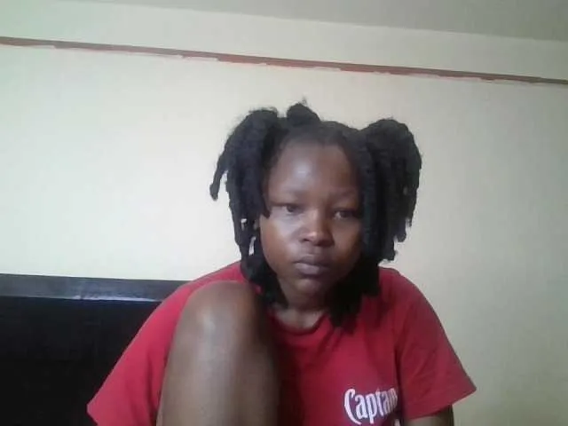 Offline Empressvee on BongaCams