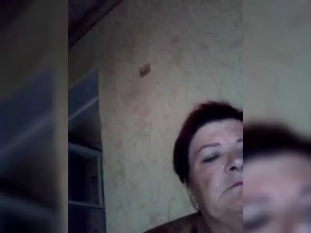 Offline Empresswoman on BongaCams