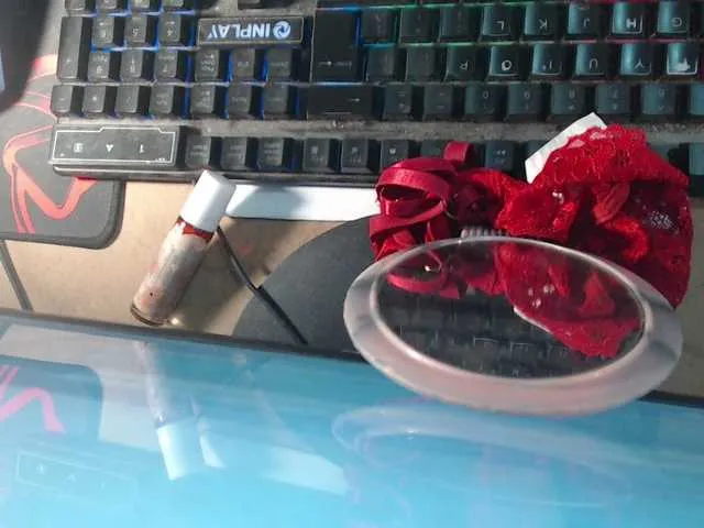 Offline Enchantressxxshaira on BongaCams