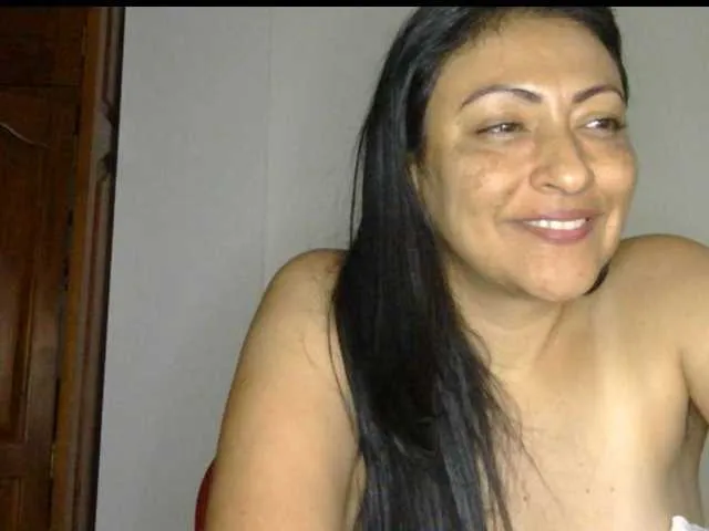 Freechat ErikaMartinez on BongaCams