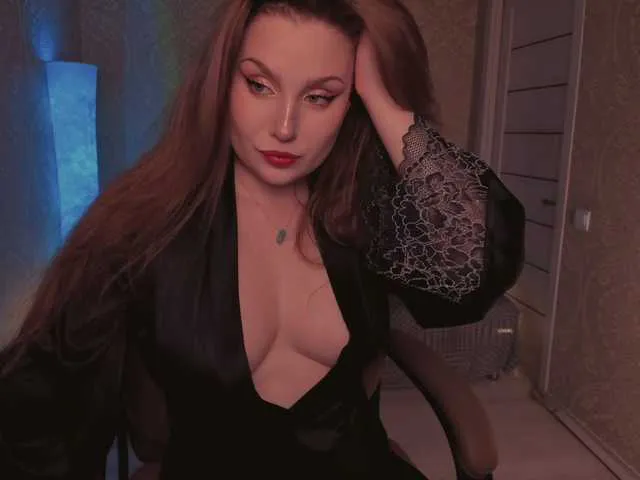 Offline Esmeerrr on BongaCams