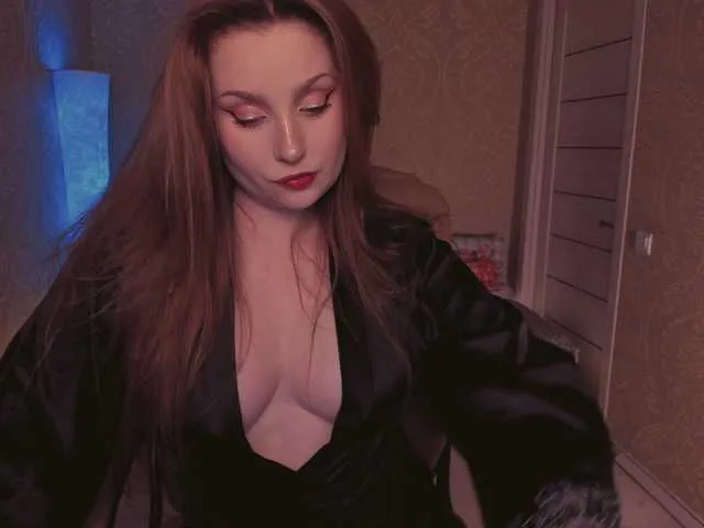 Offline Esmeerrr on BongaCams