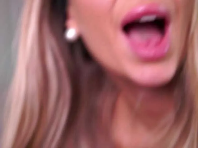 Offline EvaZane on BongaCams