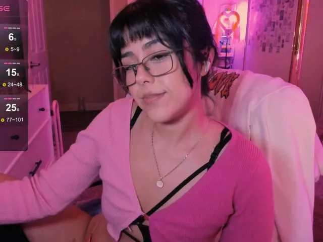 Offline EveeLuna on BongaCams