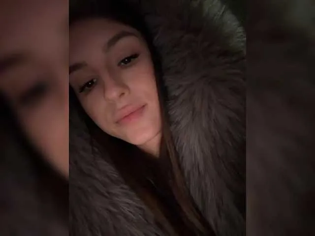 Freechat EwaBrown on BongaCams