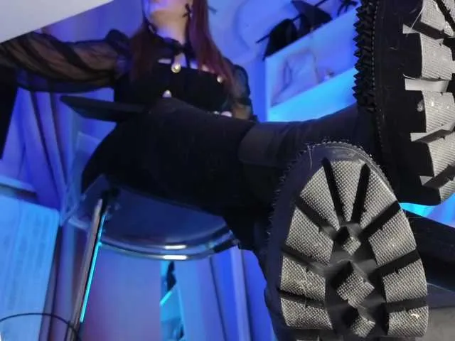 Offline fairyxblair on BongaCams