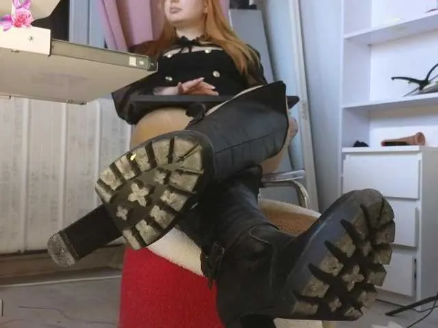 Offline fairyxblair on BongaCams