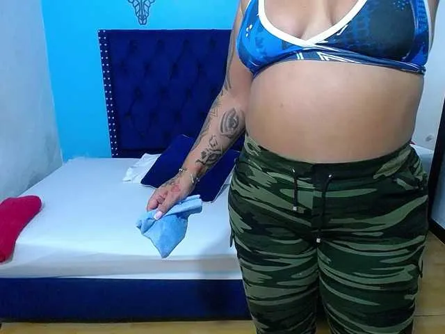 Offline fat-naughtyass on BongaCams