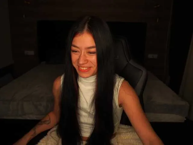 Offline FataleNellie on BongaCams