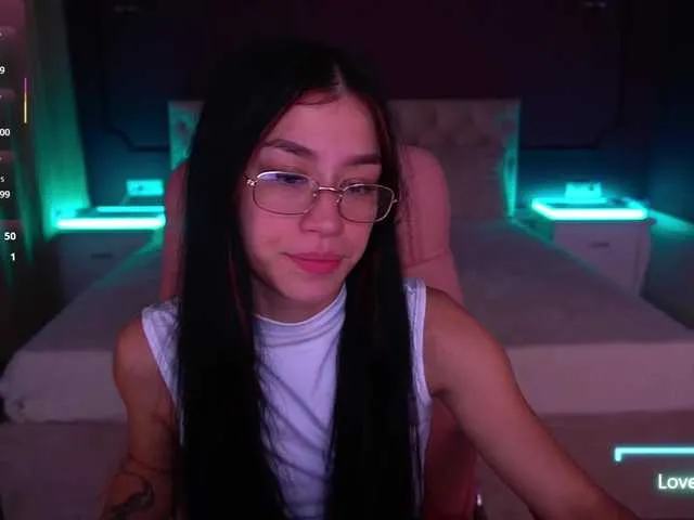 Offline FataleNellie on BongaCams