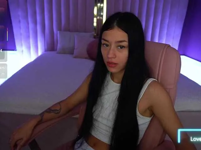 Offline FataleNellie on BongaCams