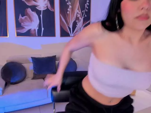 Offline FernandaX1 on BongaCams