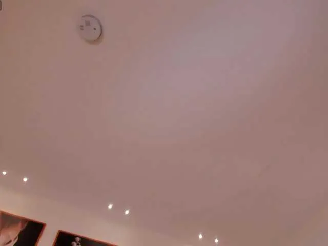 Offline FernandaX1 on BongaCams