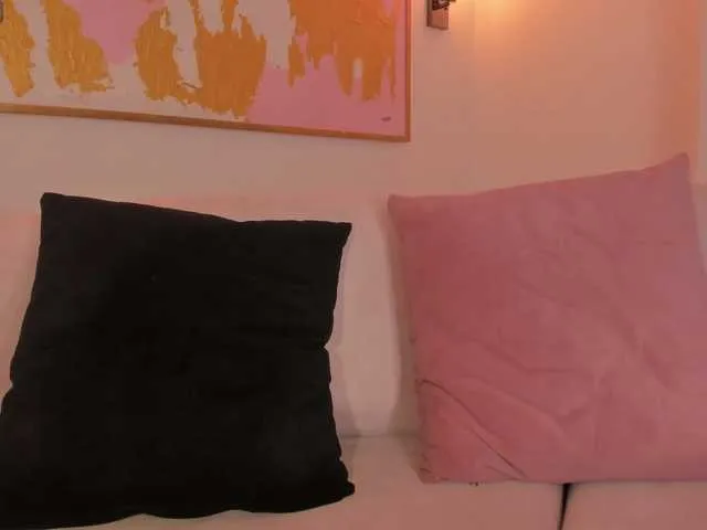 Offline FernandaX1 on BongaCams