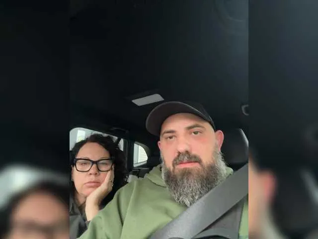 Offline Flora8845 on BongaCams