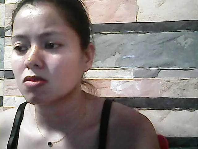 Freechat flowerhairypinay on BongaCams