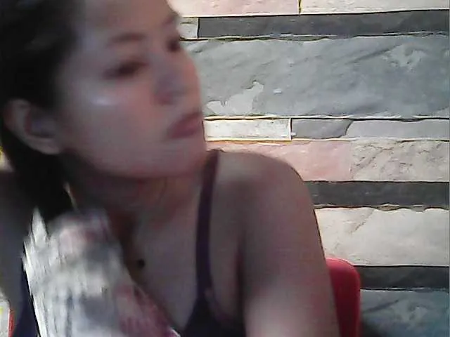 Freechat flowerhairypinay on BongaCams