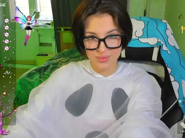 Offline folinskaayaa on BongaCams