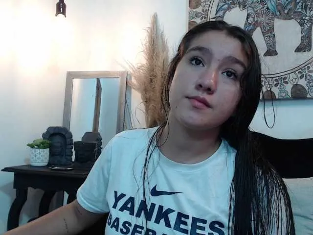 Offline GagingZhara on BongaCams