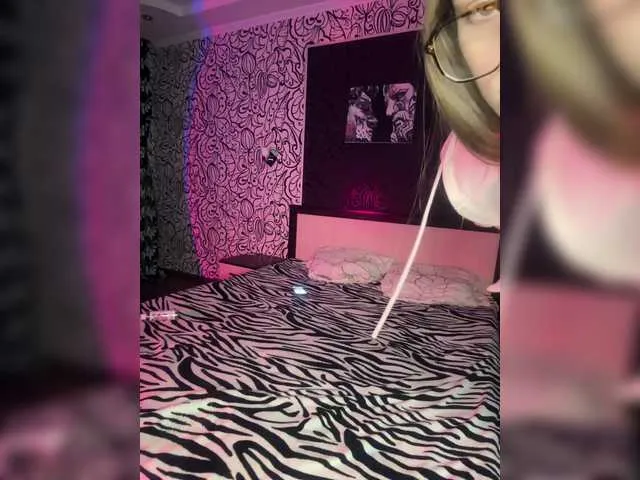 Offline Garrit on BongaCams