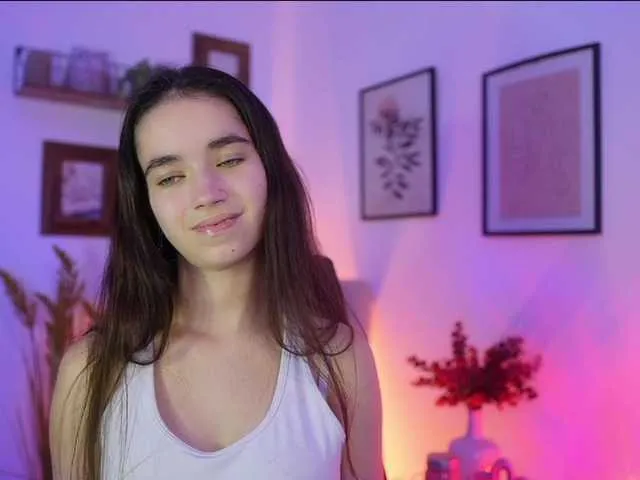 Offline GiaPaige18 on BongaCams