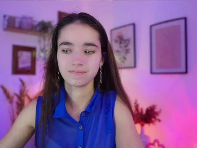 Offline GiaPaige18 on BongaCams