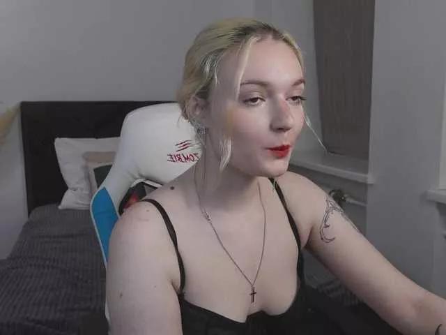GingerLisa from BongaCams