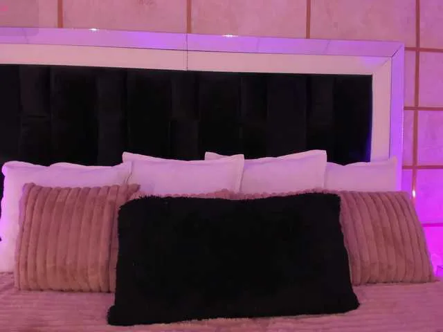 GretaVelvet — Goal: REMOVE PANTIES + RAIN SLAPSFAV PARTNESS 11, 17, 21 :  make moan your name: 19 tks  TOTAL: @total  REMAINING: @remain