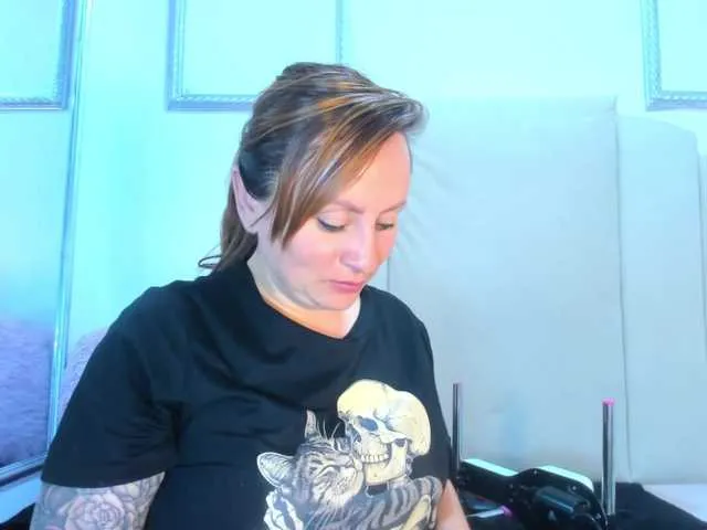 Offline Grettel-ramirez on BongaCams