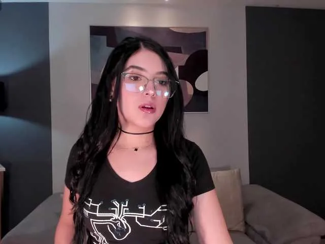 Offline HaileyRoss on BongaCams