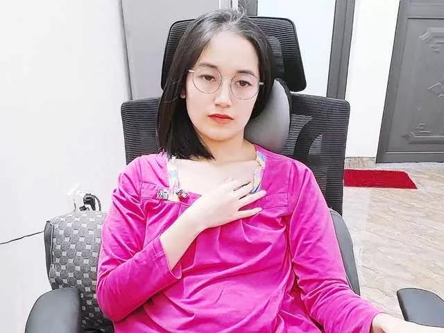 Hana099 from BongaCams