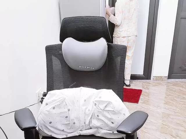 Hana099 from BongaCams
