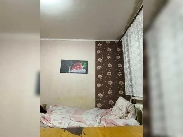 Offline Hanna1-1 on BongaCams