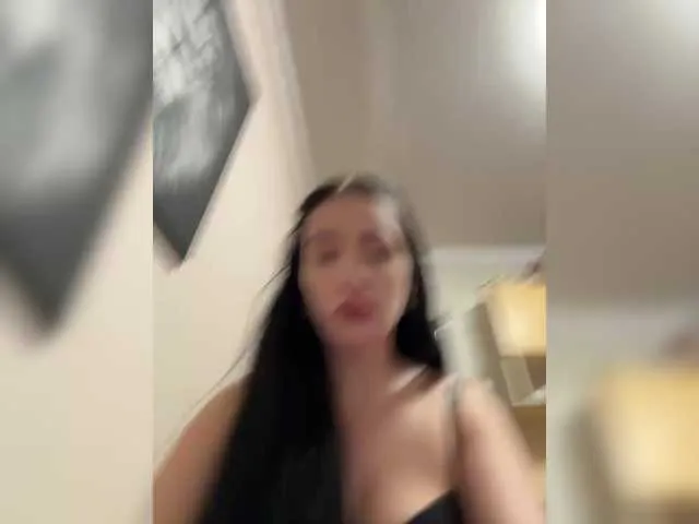 Offline Hanna1-1 on BongaCams