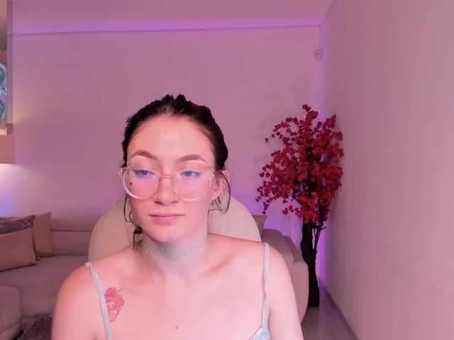 hannaa-thompson from BongaCams