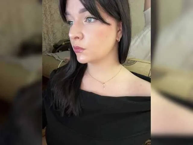 BongaCams HellMor is Freechat HellMor — The sound of your tokens