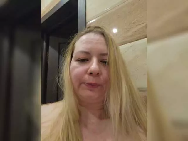 Honey-Alexa on BongaCams