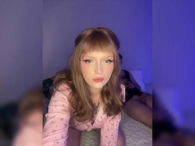 HoneyNSir from BongaCams