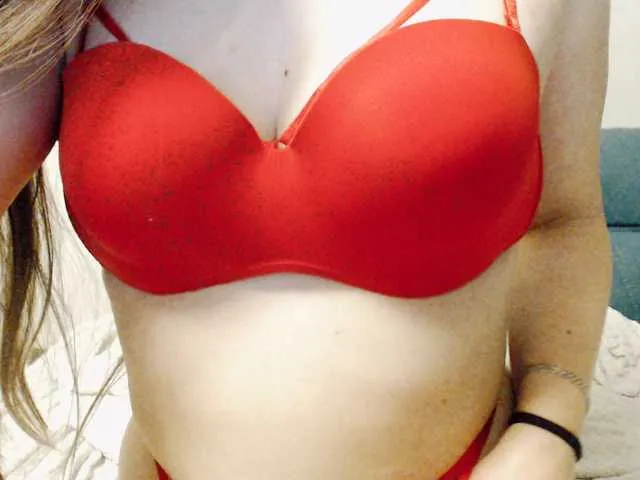 Freechat hotmiamix on BongaCams