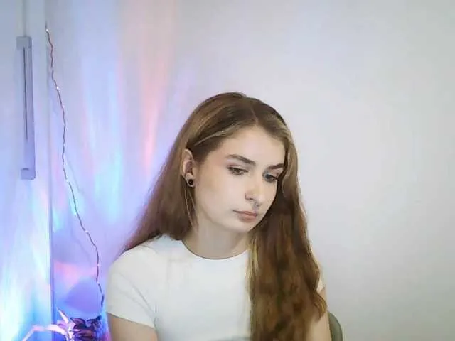 Offline HotNina19 on BongaCams