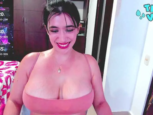 Offline HUGETITS90XX on BongaCams